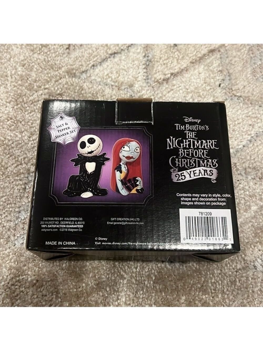 Disney Tim Burton’s The Nightmare Before Christmas Salt & Pepper Shaker set NWT - Picture 3 of 4